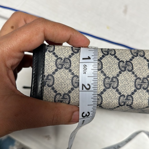 Vintage Gucci Clutch - Picture 14 of 14